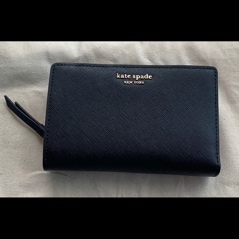 Authentic NWT Kate Spade Cameron Bifold Wallet